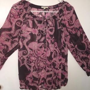 Pleione gray and pink top